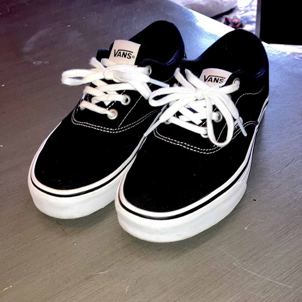 Women’s Vans size 7